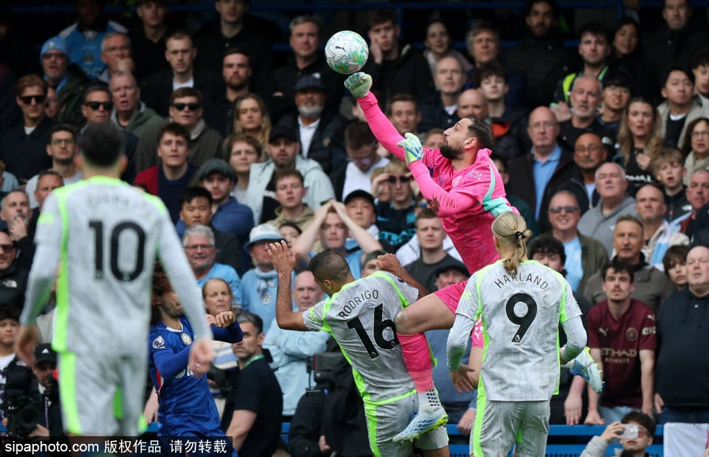 สปอตไลท์ Chelsea Mudric: หมอกในอนาคตและภาวะที่กลืนไม่เข้าคายไม่ออกภายใต้พายุยาสลบ