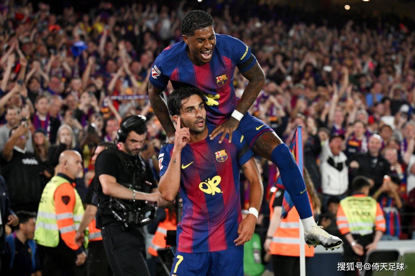 2-0! บาร์เซโลน่า เอาชนะ เรอัล มาดริด ทีมชาติดาร์บี้ และคว้าแชมป์ลาลีกา ก่อนตารางบอล ตารางบอล_บาร์เซโลน่า_สแปเชีย_สปอต