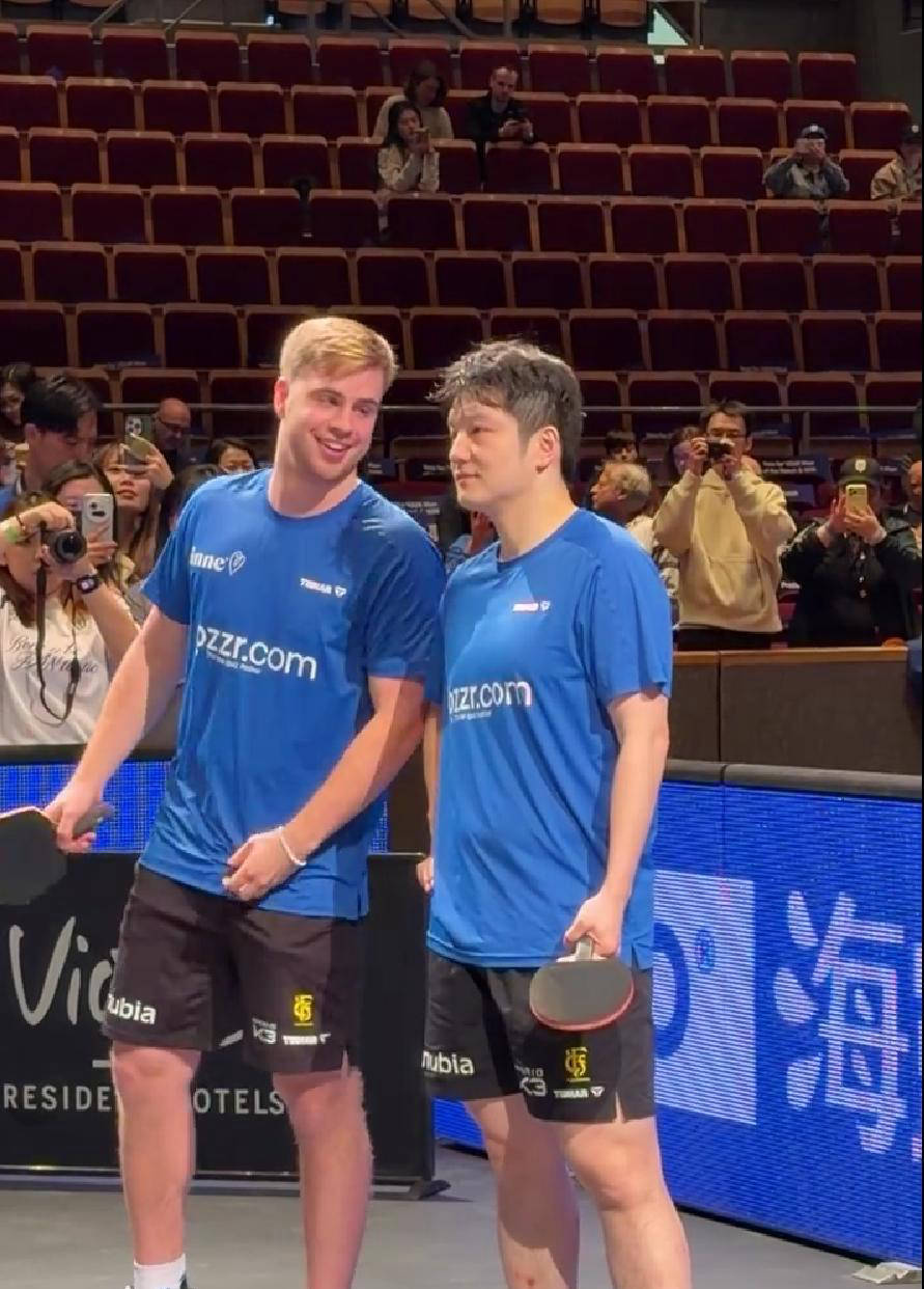 สวัสดีพี่น้อง! Fan Zhendong จับมือกับ Salbrucken เพื่อเข้าสู่รอบชิงชนะเลิศ Champions League, Moregad หัวเราะและหัวเราะด้วยกัน_competition_lebrun_felix
