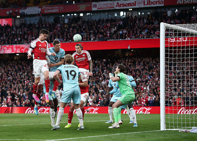 อาร์เซนอล 1-0 เบิร์นลี่ย์ ห่างเพียง 1 ก้าว จากลีก คว้าแชมป์ลีก_แมตช์_แมทช์_โฮม